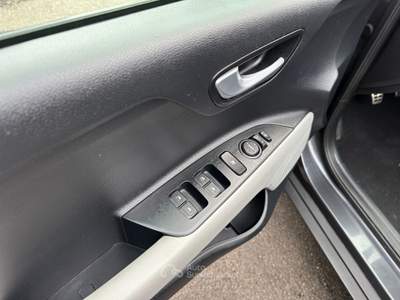 Kia Stonic KIA STONIC FULL Grigio usata Castellammare di Stabia