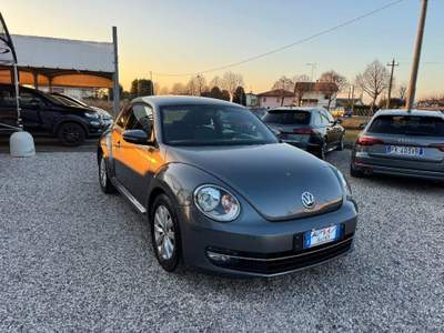Volkswagen Maggiolino 1.6 TDI DSG Design Grigio usata Ponte di Piave