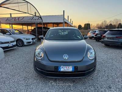 Volkswagen Maggiolino 1.6 TDI DSG Design Grigio usata Ponte di Piave