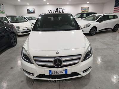 Mercedes-Benz Classe B B 200 CDI Premium Bianco usata San Vito dei Normanni