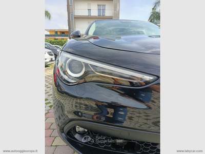 Alfa Romeo Stelvio Stelvio 2.2 T.diesel 210 CV AT8 Q4 Exec. Nero usata Cimitile