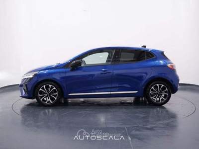 Renault Clio 1.0 TCe 90cv 5 porte Techno Blu/Azzurro usata Nola