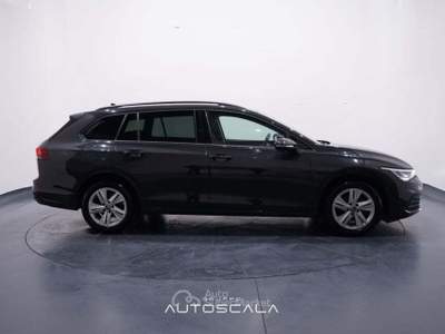 Volkswagen Golf Variant 1.5 TGI 130cv Metano Life Grigio usata Nola