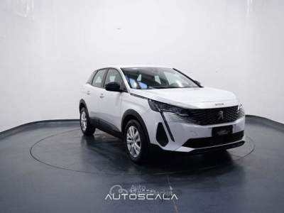 Peugeot 3008 1.2 PureTech Turbo 130cv S&S Active Pack Bianco usata Nola