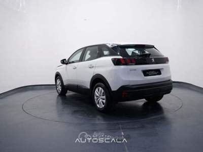 Peugeot 3008 1.2 PureTech Turbo 130cv S&S Active Pack Bianco usata Nola