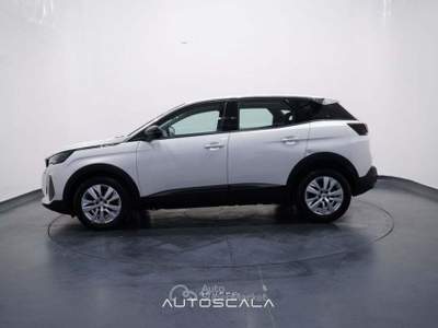 Peugeot 3008 1.2 PureTech Turbo 130cv S&S Active Pack Bianco usata Nola