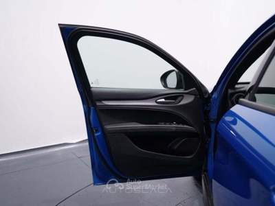 Alfa Romeo Stelvio 2.2 Turbodiesel 160 CV AT8 RWD Sprint Blu/Azzurro usata Nola
