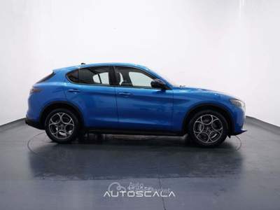 Alfa Romeo Stelvio 2.2 Turbodiesel 160 CV AT8 RWD Sprint Blu/Azzurro usata Nola