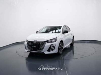 Peugeot 208 1.2 PureTech 100cv S&S 5 porte Allure Bianco usata Nola