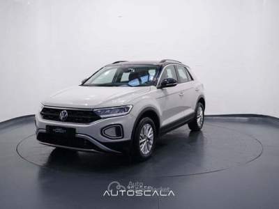 Volkswagen T-Roc 1.5 TSI 150cv ACT DSG Life Grigio usata Nola