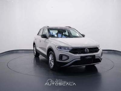 Volkswagen T-Roc 1.5 TSI 150cv ACT DSG Life Grigio usata Nola