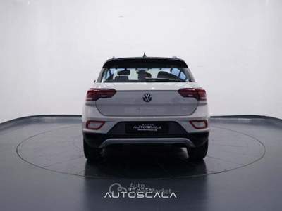 Volkswagen T-Roc 1.5 TSI 150cv ACT DSG Life Grigio usata Nola