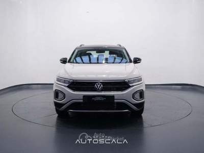 Volkswagen T-Roc 1.5 TSI 150cv ACT DSG Life Grigio usata Nola