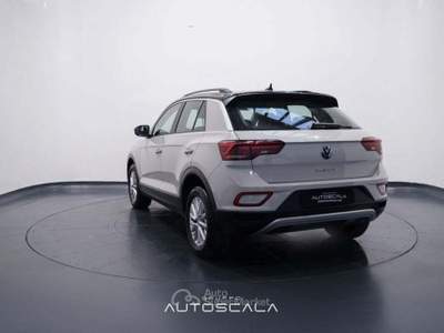 Volkswagen T-Roc 1.5 TSI 150cv ACT DSG Life Grigio usata Nola