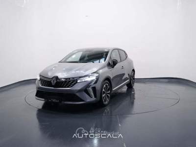 Renault Clio 1.0 TCe 90cv 5 porte Techno Grigio usata Nola