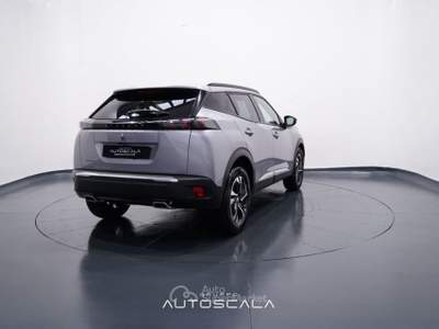 Peugeot 2008 1.2 PureTech 130cv S&S Allure Grigio usata Nola