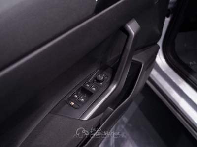 Volkswagen Taigo 1.0 TSI 110cv Life Argento usata Nola