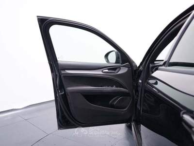 Alfa Romeo Stelvio 2.2 Turbodiesel 160 CV AT8 RWD Sprint Nero usata Nola