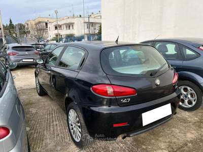 Alfa Romeo 147 1.9 JTD (120) 5 porte Nero usata Alberobello