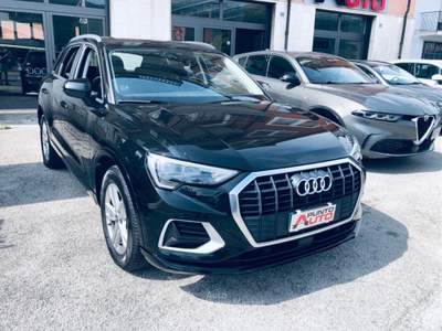 Audi Q3 S tronic Business plus Nero usata Isernia