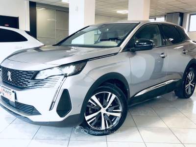 Peugeot 3008 1.5 HDI ALLURE PELLE-TELECAMERA Grigio usata Isernia