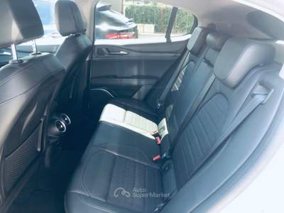 Alfa Romeo Stelvio Stelvio 2.2 190 CV AT8 Q4 Executive PALETTE PELLE Bianco usata Isernia