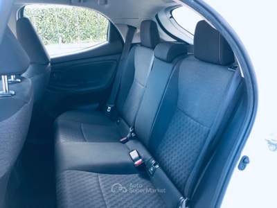 Toyota Yaris Business TELECAMERA Bianco usata Isernia
