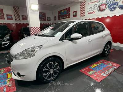 Peugeot 208 1.0 68cv Active - 2014 Bianco usata Giugliano in Campania