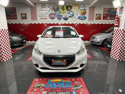 Peugeot 208 1.0 68cv Active - 2014 Bianco usata Giugliano in Campania