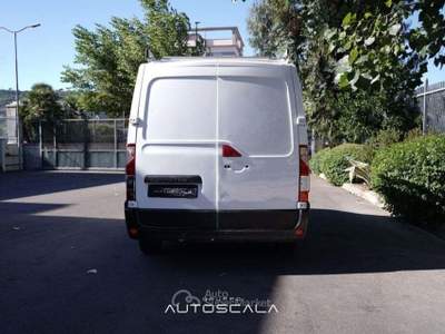 Renault Master T28 2.3 dCi 135 PC-TM Furgone Ice Bianco usata Nola