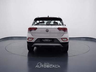 Volkswagen T-Roc 2.0 TDI SCR 150cv DSG Life Grigio usata Nola