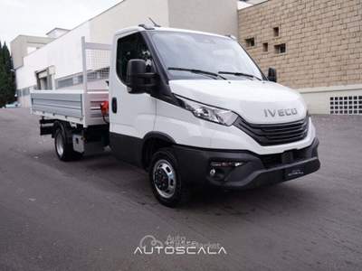 Iveco Daily 35 C18 C.Autom. Cassone Ribaltabile + GRU FASSI Bianco usata Nola