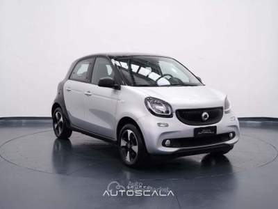 Smart ForFour 1.0 70cv GPL Passion #Navy #Led Nero usata Nola