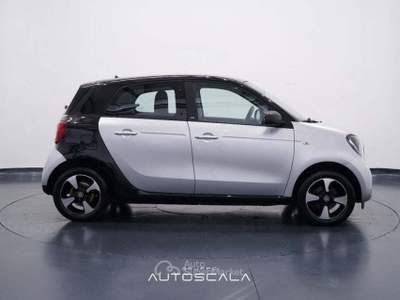 Smart ForFour 1.0 70cv GPL Passion #Navy #Led Nero usata Nola