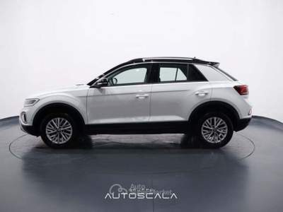 Volkswagen T-Roc 1.5 TSI 150cv ACT DSG Life Bianco usata Nola