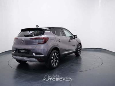 Renault Captur 1.0 TCe 90cv Techno Grigio usata Nola
