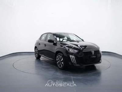 Peugeot 208 1.2 Hybrid 110cv e-DCS6 Style Nero usata Nola