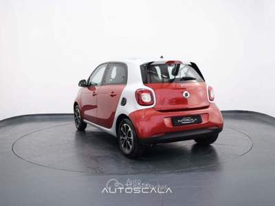 Smart ForFour 1.0 70cv Twinamic Passion Rosso usata Nola