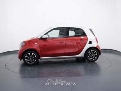 Smart ForFour 1.0 70cv Twinamic Passion Rosso usata Nola