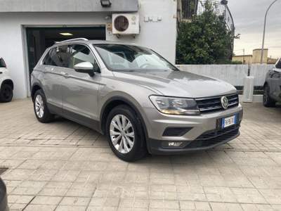 Volkswagen Tiguan 1.6 TDI SCR Business BlueMotion Technology Argento usata Oristano