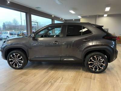 Toyota Yaris Cross 1.5 Hybrid 130 CV 5p.E-CVT AWD-i Trend Grigio usata Scandiano