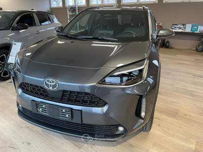 Toyota Yaris Cross 1.5 Hybrid 130 CV 5p.E-CVT AWD-i Trend Grigio usata Scandiano