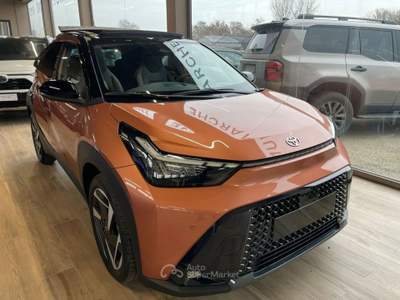 Toyota Aygo X 1.5 Hybrid 115 CV 5 porte Premium Arancione usata Scandiano