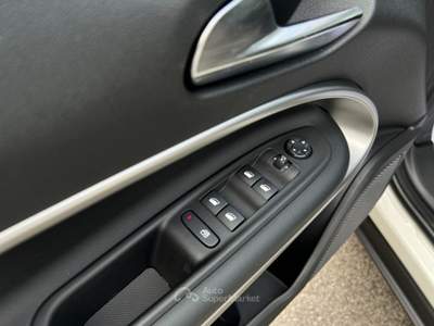 Jeep Avenger 1.2 Turbo E-HYBRID edct6 Summit #VARI COLORI Bianco usata Martellago