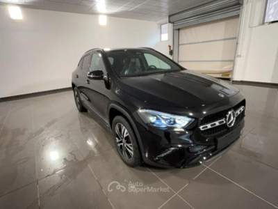 Mercedes-Benz GLA 200 d Advanced auto #KM 0 Nero usata Martellago