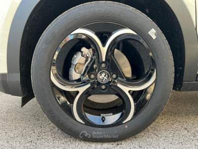 Alfa Romeo Junior 1.2 145 CV Hybrid eDCT6 Speciale #VARI COLORI Bianco usata Martellago