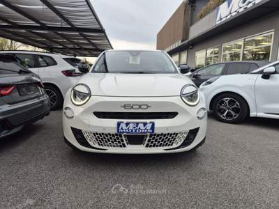 Fiat 600 Hybrid DCT MHEV La Prima #VARI COLORI Bianco usata Martellago