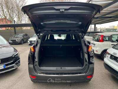Peugeot 5008 BlueHDi 130 EAT8 Allure Pack #7 POSTI #VARI COLORI Nero usata Martellago