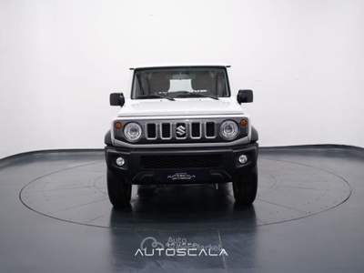 Suzuki Jimny 1.5 102cv 5 Porte 4 Posti A/T Cambio Automatico Bianco usata Nola