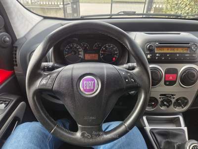 Fiat QUBO Ideale per neopatentati Rosso usata La Loggia